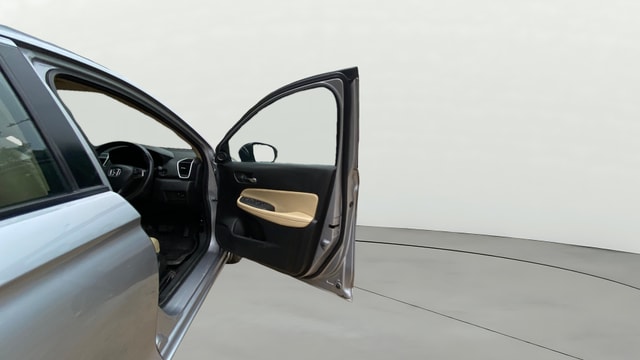 View Honda City ZX Image 47 Used Honda City ZX Image 47