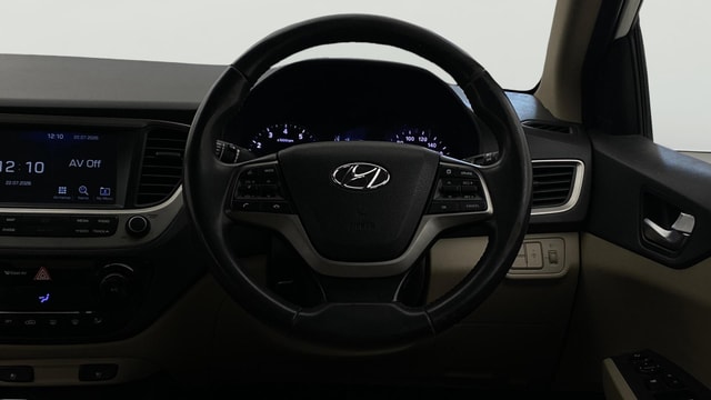 View Hyundai Verna Image 13 Used Hyundai Verna Image 13