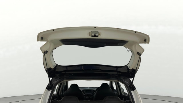 View Hyundai Grand i10 Image 30 Used Hyundai Grand i10 Image 30