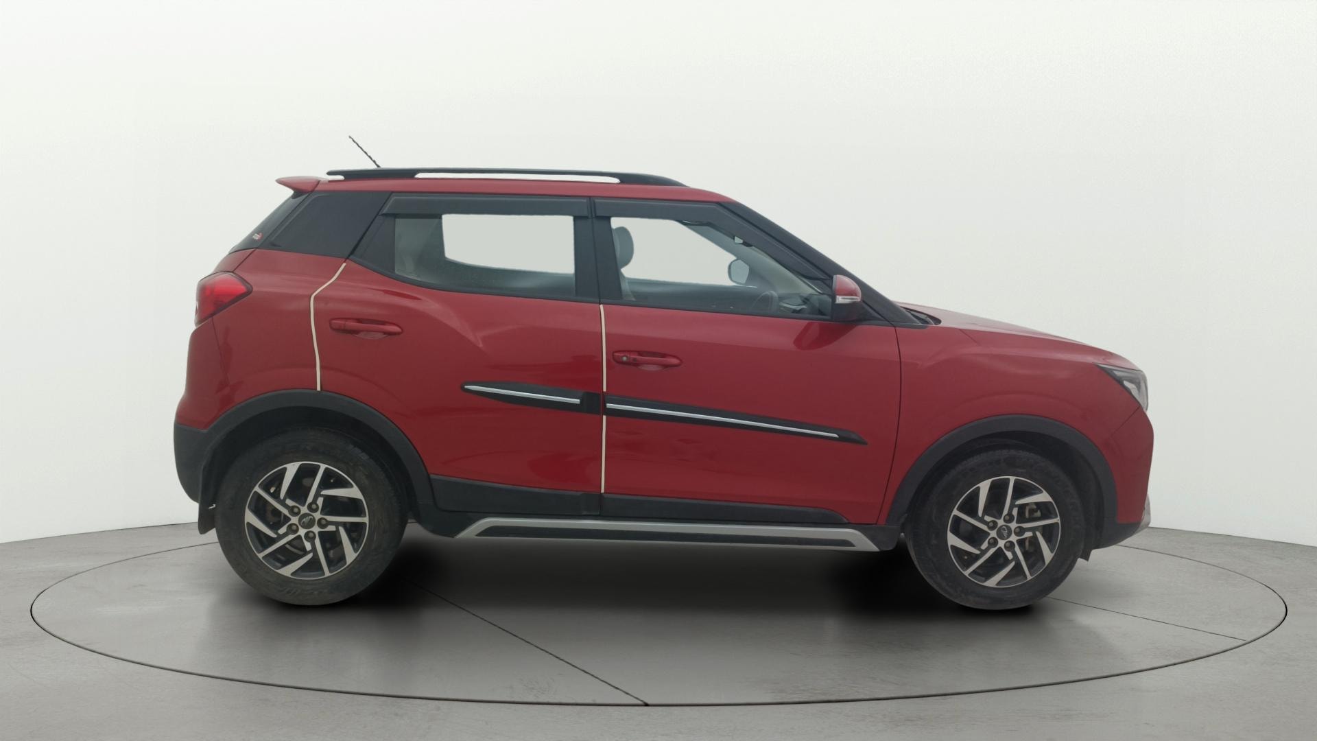 Used 2022 Mahindra XUV300 Used 2022 Mahindra XUV300