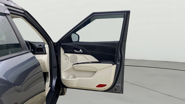 View Mahindra XUV 3XO Image 48 Used Mahindra XUV 3XO Image 48