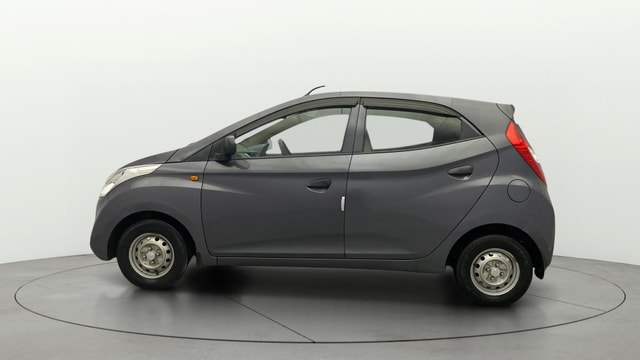 View Hyundai EON Image 5 Used Hyundai EON Image 5
