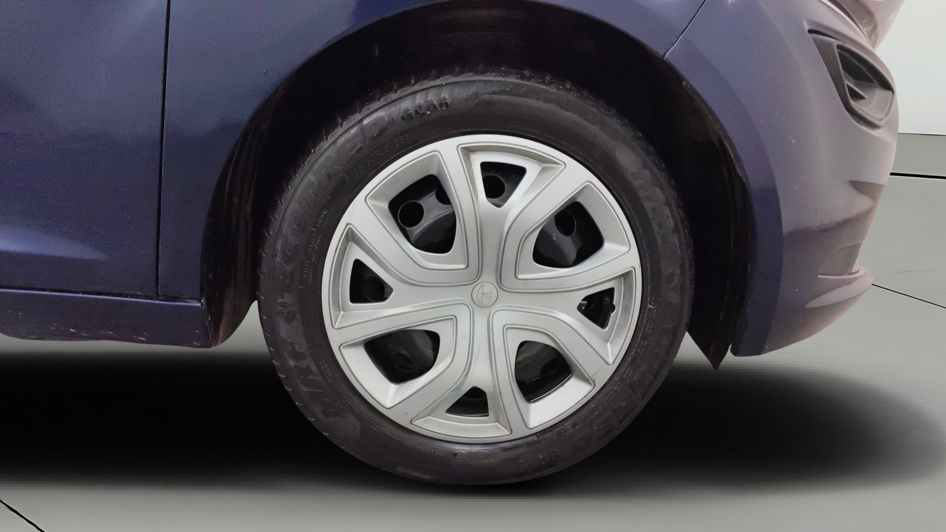 View 2024 Tata Altroz XZ Petrol Image 39 Used 2024 Tata Altroz XZ Petrol Image 39