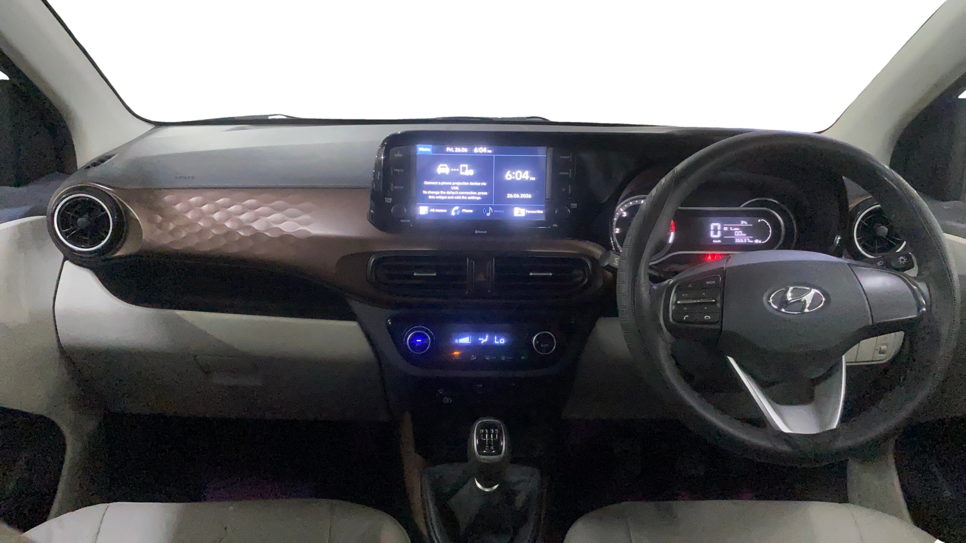 View 2020 Hyundai Aura SX(O) Diesel Image 15 Used 2020 Hyundai Aura SX(O) Diesel Image 15