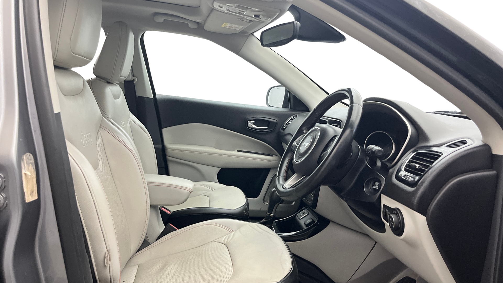 View 2018 Jeep Compass Limited Plus AT Image 17 Used 2018 Jeep Compass Limited Plus AT Image 17