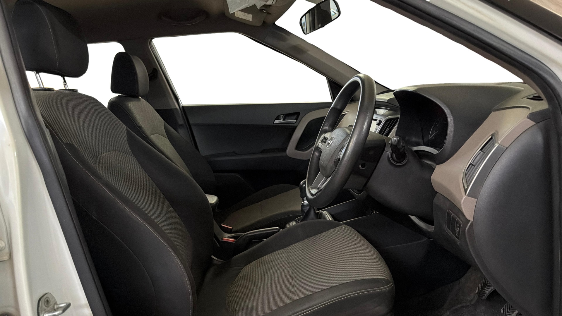 View 2016 Hyundai Creta 1.6 SX Plus Petrol Image 17 Used 2016 Hyundai Creta 1.6 SX Plus Petrol Image 17
