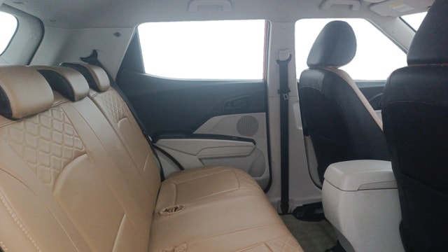 View Mahindra XUV300 Image 28 Used Mahindra XUV300 Image 28