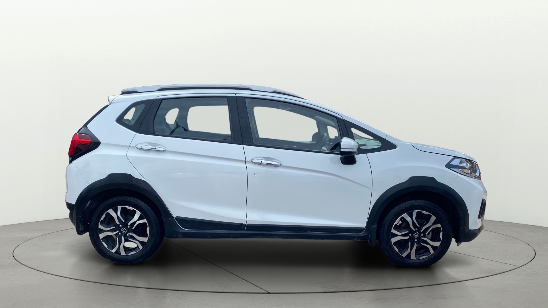 View 2021 Honda WR-V S MT Diesel Edge Edition Image 9 Used 2021 Honda WR-V S MT Diesel Edge Edition Image 9