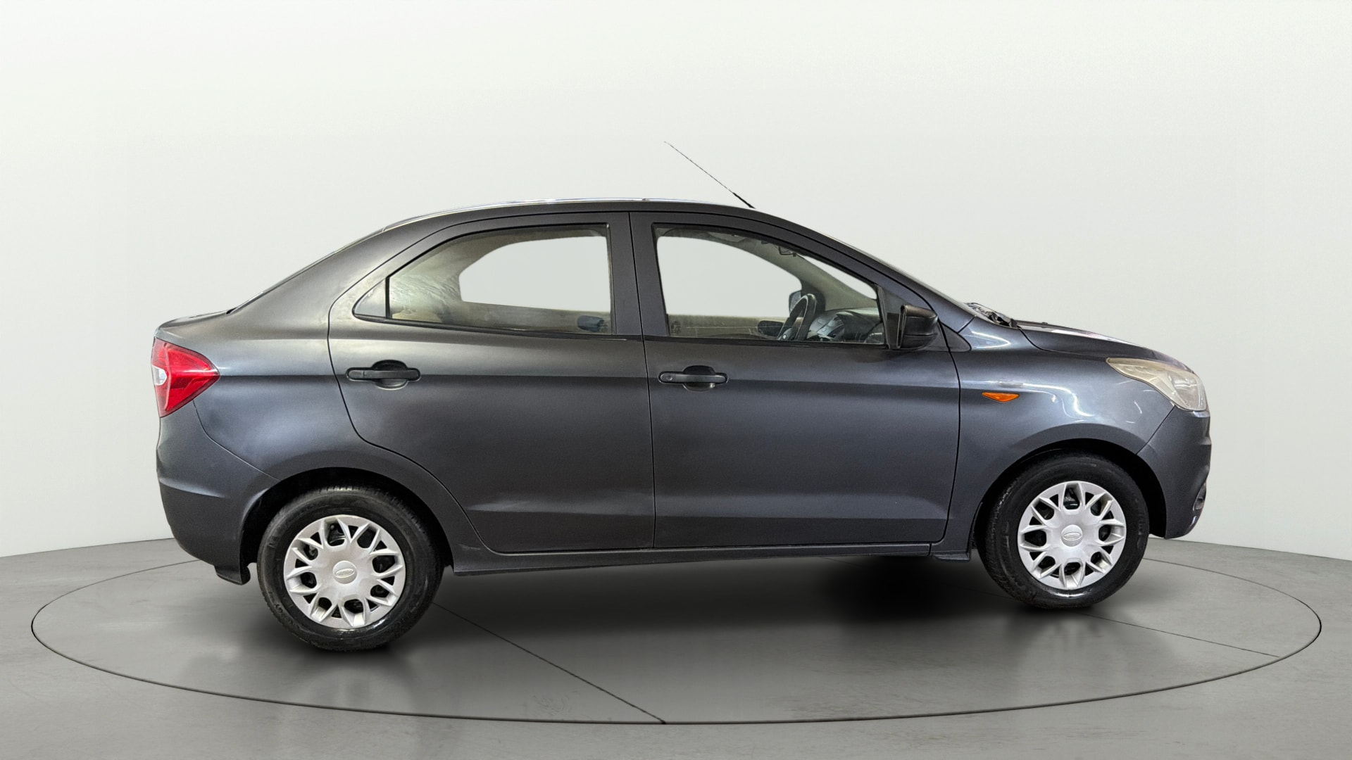 View 2016 Ford Figo Aspire 1.2P Ambiente MT BS IV Image 8 Used 2016 Ford Figo Aspire 1.2P Ambiente MT BS IV Image 8