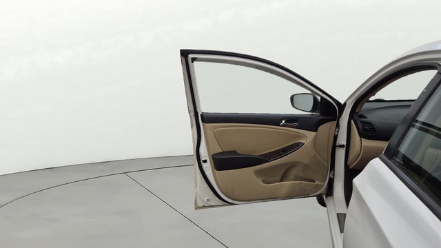 View Hyundai Fluidic Verna Image 31 Used Hyundai Fluidic Verna Image 31