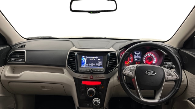 View Mahindra XUV300 Image 31 Used Mahindra XUV300 Image 31