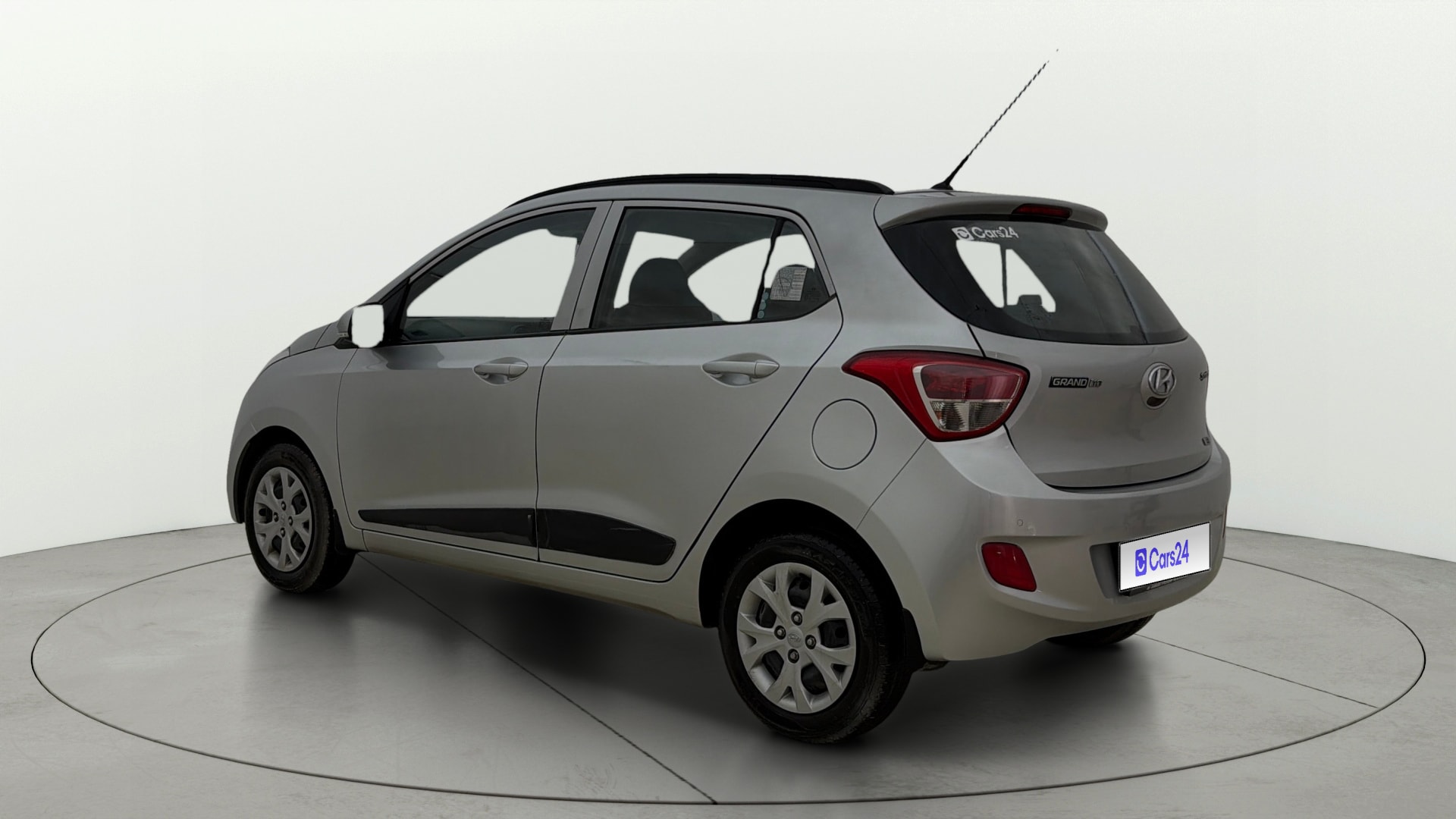 View 2016 Hyundai Grand i10 Sportz 1.2 Kappa Image 2 Used 2016 Hyundai Grand i10 Sportz 1.2 Kappa Image 2