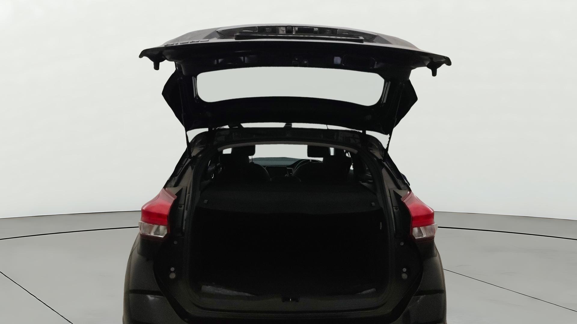 View 2021 Nissan Kicks 1.3 Turbo XV Premium CVT Image 16 Used 2021 Nissan Kicks 1.3 Turbo XV Premium CVT Image 16