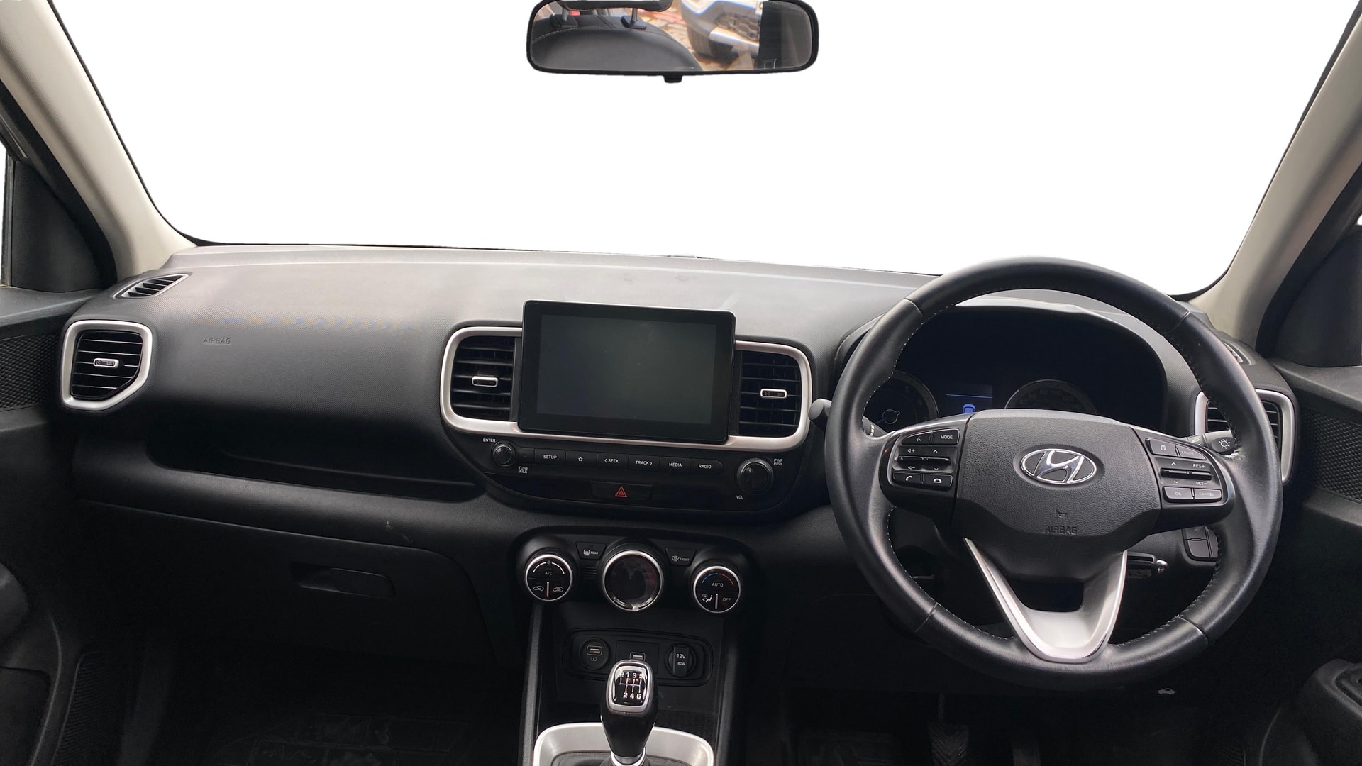 View 2020 Hyundai Venue SX 1.0 iMT Petrol Image 16 Used 2020 Hyundai Venue SX 1.0 iMT Petrol Image 16
