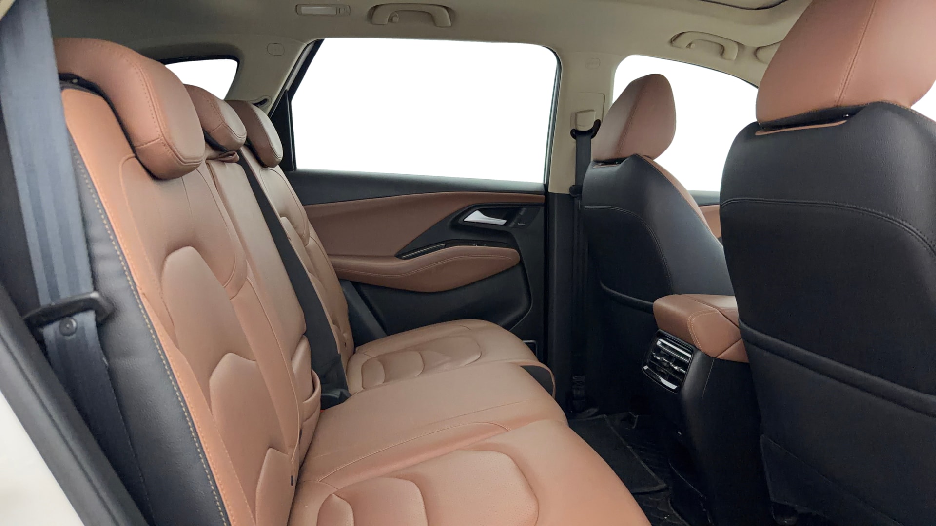 View 2023 MG Hector Plus Sharp Pro 7 Seater CVT Petrol Image 38 Used 2023 MG Hector Plus Sharp Pro 7 Seater CVT Petrol Image 38