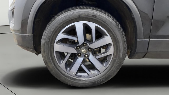 View Tata Harrier Image 29 Used Tata Harrier Image 29