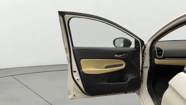 View Honda City ZX Image 33 Used Honda City ZX Image 33