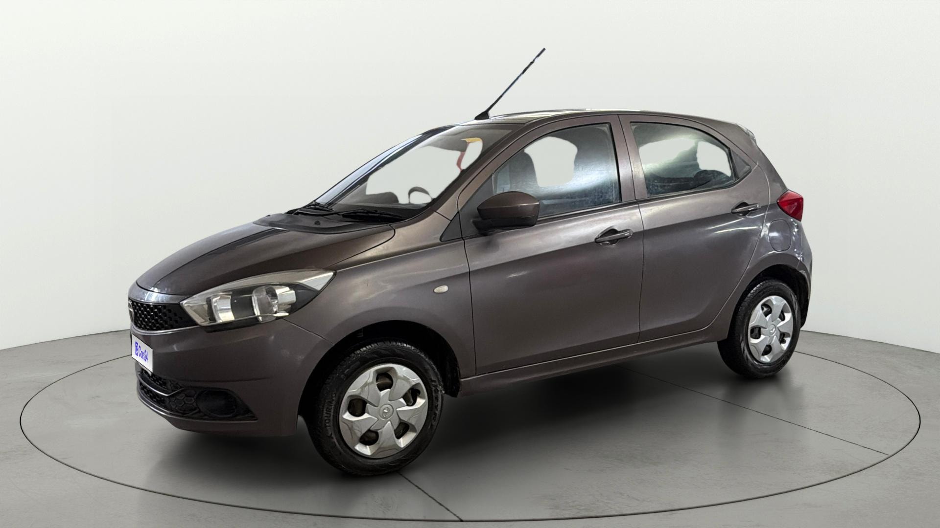 View 2018 Tata Tiago Revotorq XB Image 34 Used 2018 Tata Tiago Revotorq XB Image 34