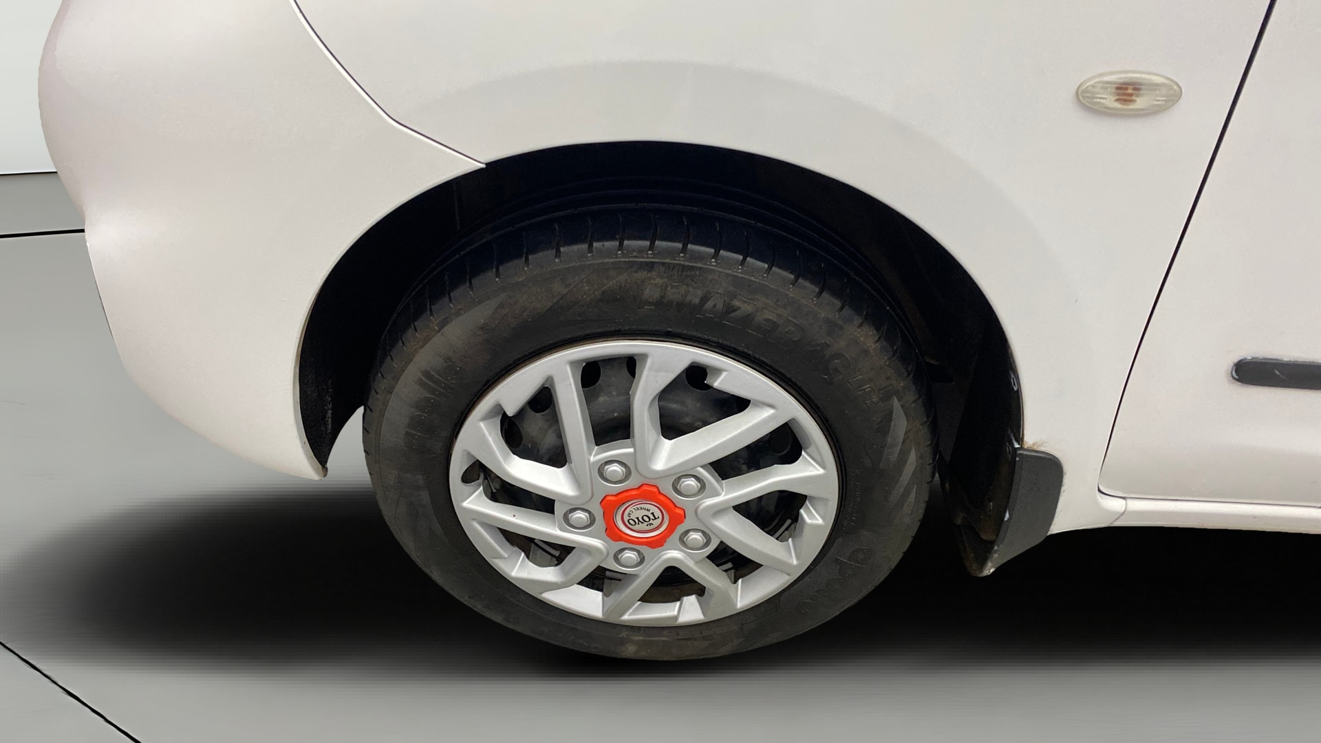 View 2016 Nissan Micra XL (CVT) Image 27 Used 2016 Nissan Micra XL (CVT) Image 27
