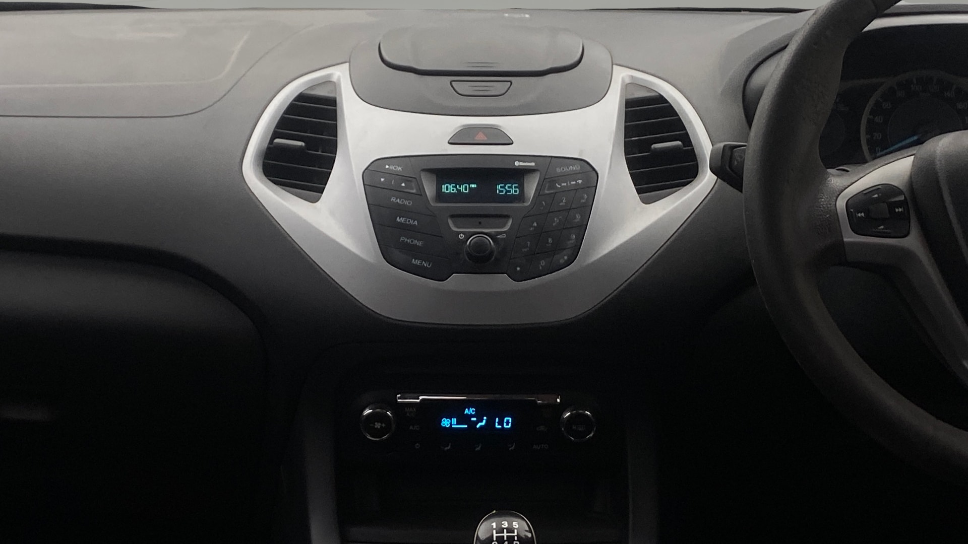 View 2017 Ford Figo Aspire 1.2P Ambiente MT BS IV Image 17 Used 2017 Ford Figo Aspire 1.2P Ambiente MT BS IV Image 17