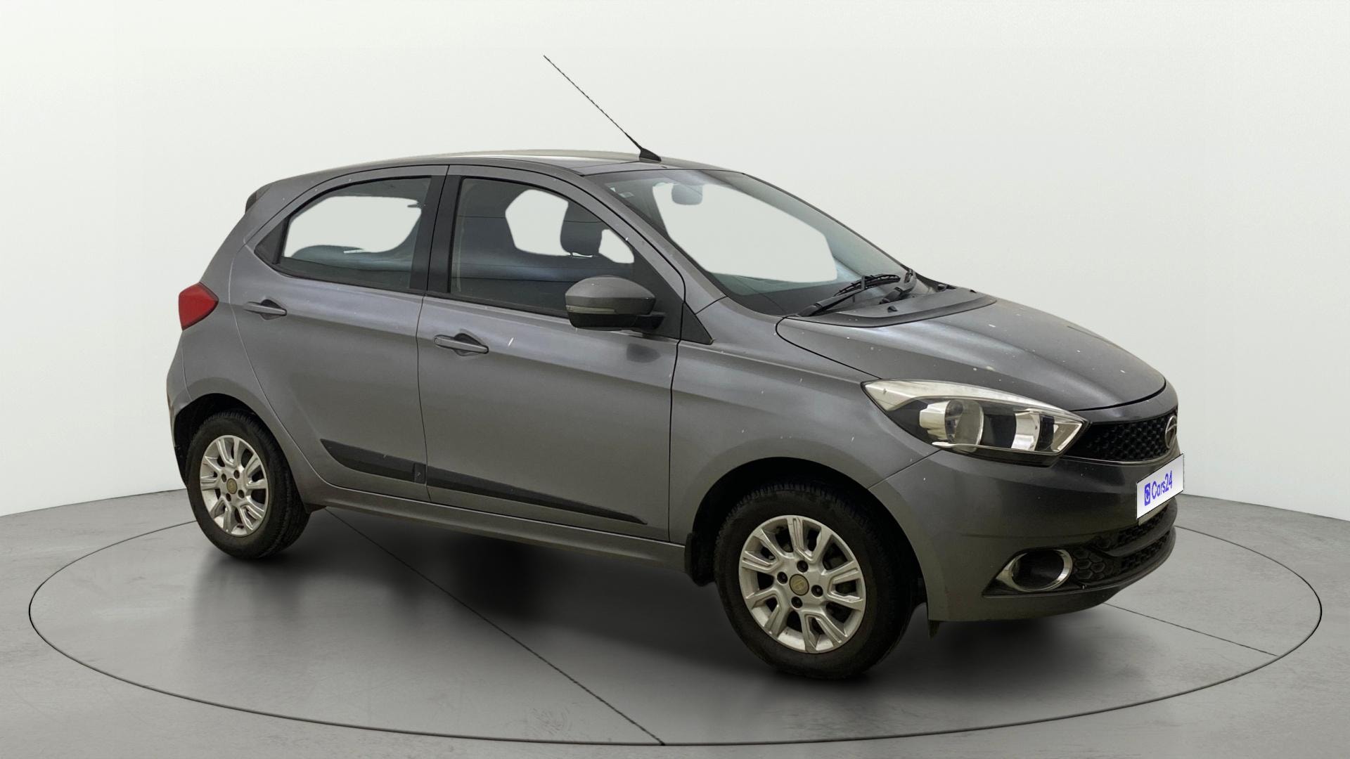 View 2018 Tata Tiago Revotorq XB Image 21 Used 2018 Tata Tiago Revotorq XB Image 21