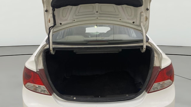 View Hyundai Fluidic Verna Image 36 Used Hyundai Fluidic Verna Image 36