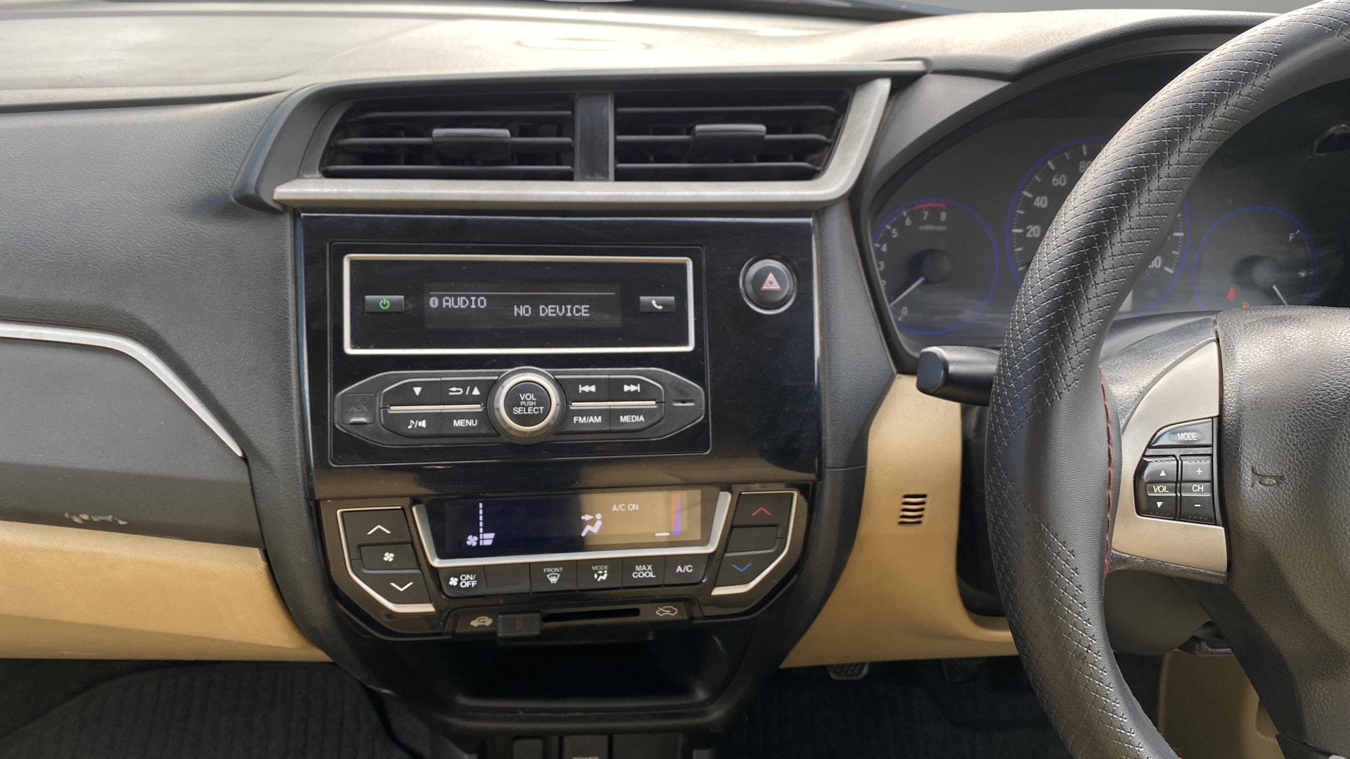 View 2017 Honda Amaze E MT Petrol BS IV Image 17 Used 2017 Honda Amaze E MT Petrol BS IV Image 17