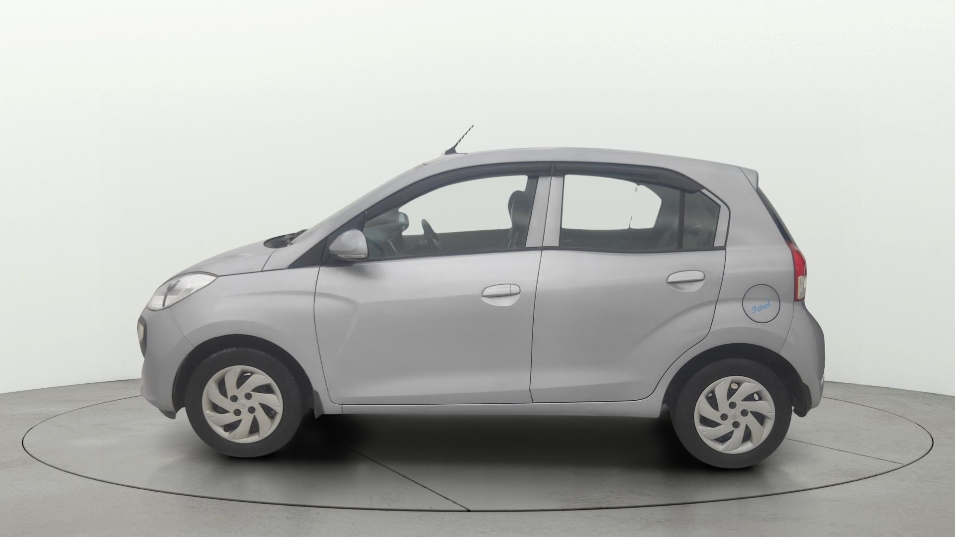 View 2019 Hyundai New Santro D-Lite Petrol Image 25 Used 2019 Hyundai New Santro D-Lite Petrol Image 25