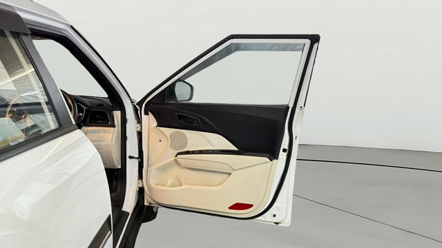 View Mahindra XUV 3XO Image 46 Used Mahindra XUV 3XO Image 46