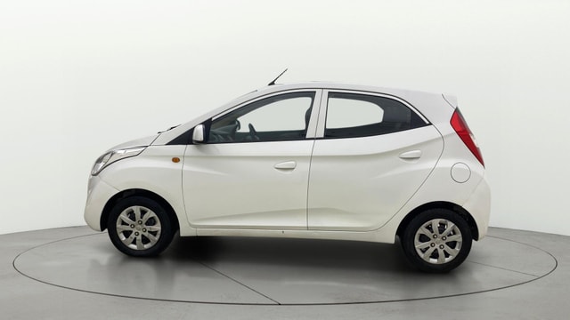View Hyundai EON Image 5 Used Hyundai EON Image 5