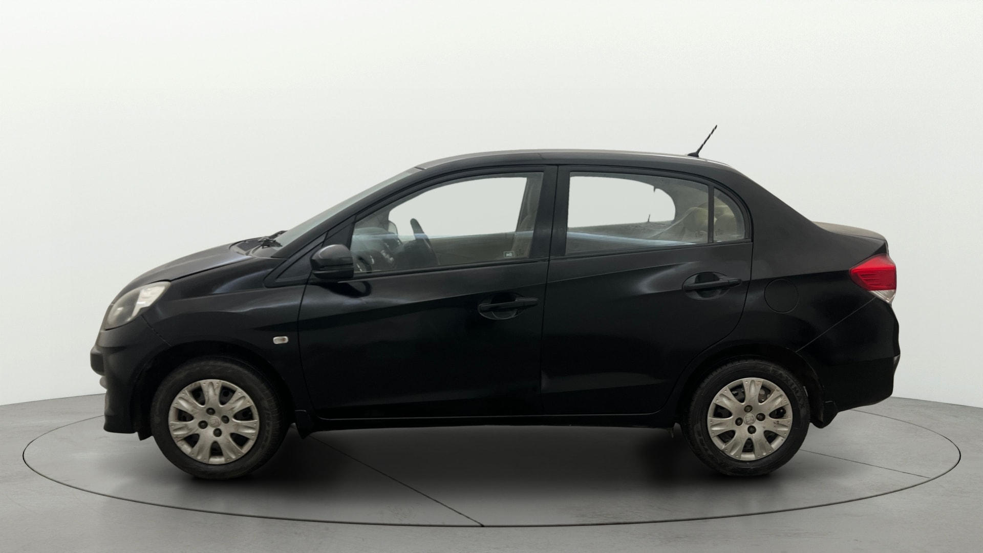 View 2013 Honda Amaze E MT Petrol BS IV Image 5 Used 2013 Honda Amaze E MT Petrol BS IV Image 5