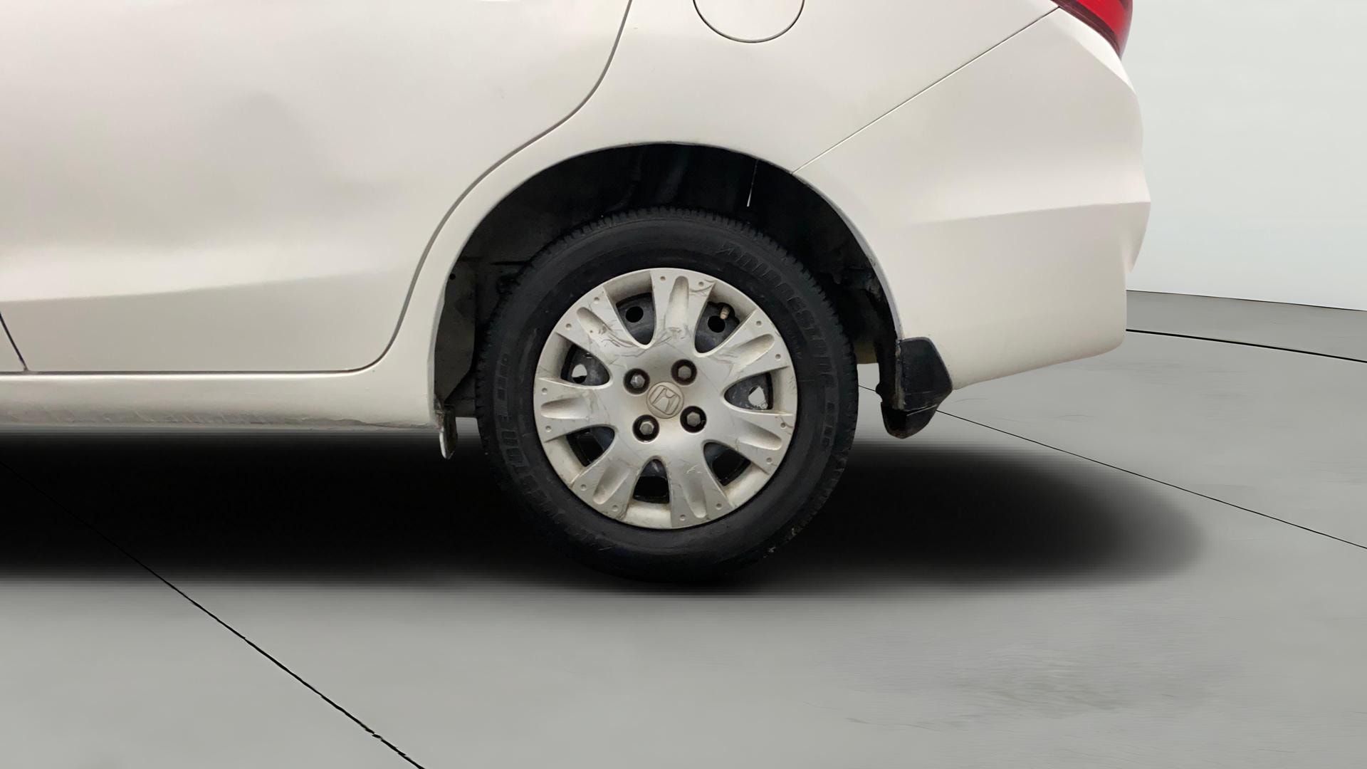View 2016 Honda Amaze E MT Petrol BS IV Image 11 Used 2016 Honda Amaze E MT Petrol BS IV Image 11