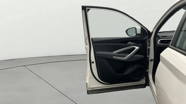 View MG Hector Image 33 Used MG Hector Image 33