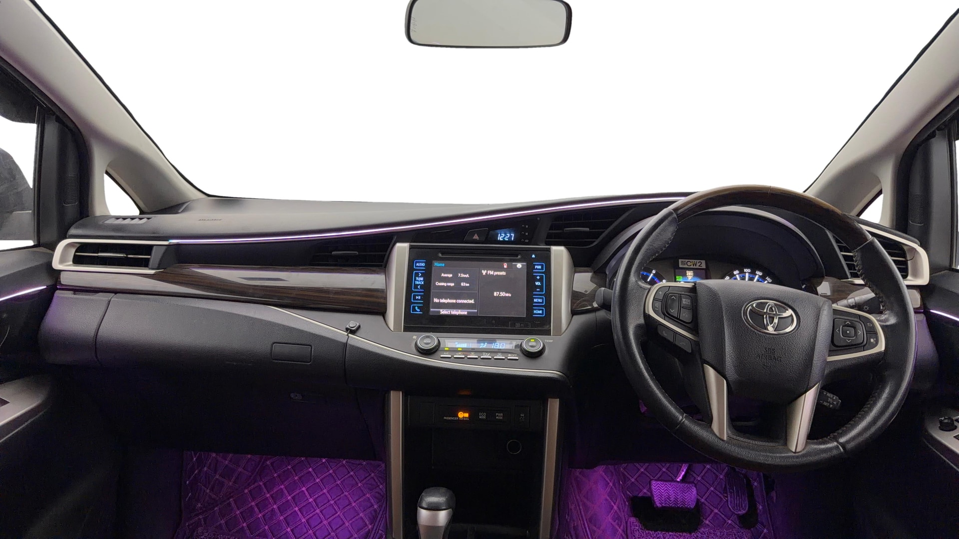 View 2016 Toyota Innova Crysta 2.7 ZX AT 7-Seater BS IV Image 32 Used 2016 Toyota Innova Crysta 2.7 ZX AT 7-Seater BS IV Image 32