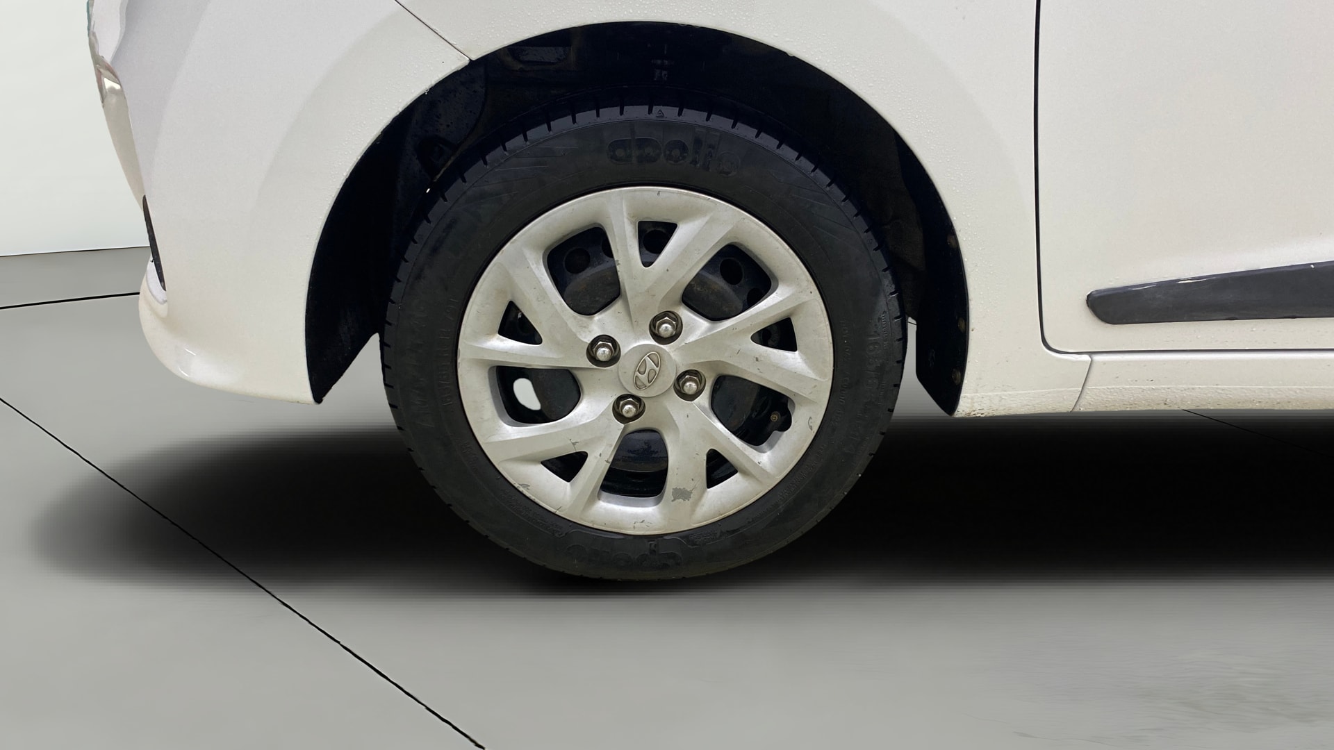 View 2018 Hyundai Grand i10 1.2 Sportz Diesel Image 27 Used 2018 Hyundai Grand i10 1.2 Sportz Diesel Image 27