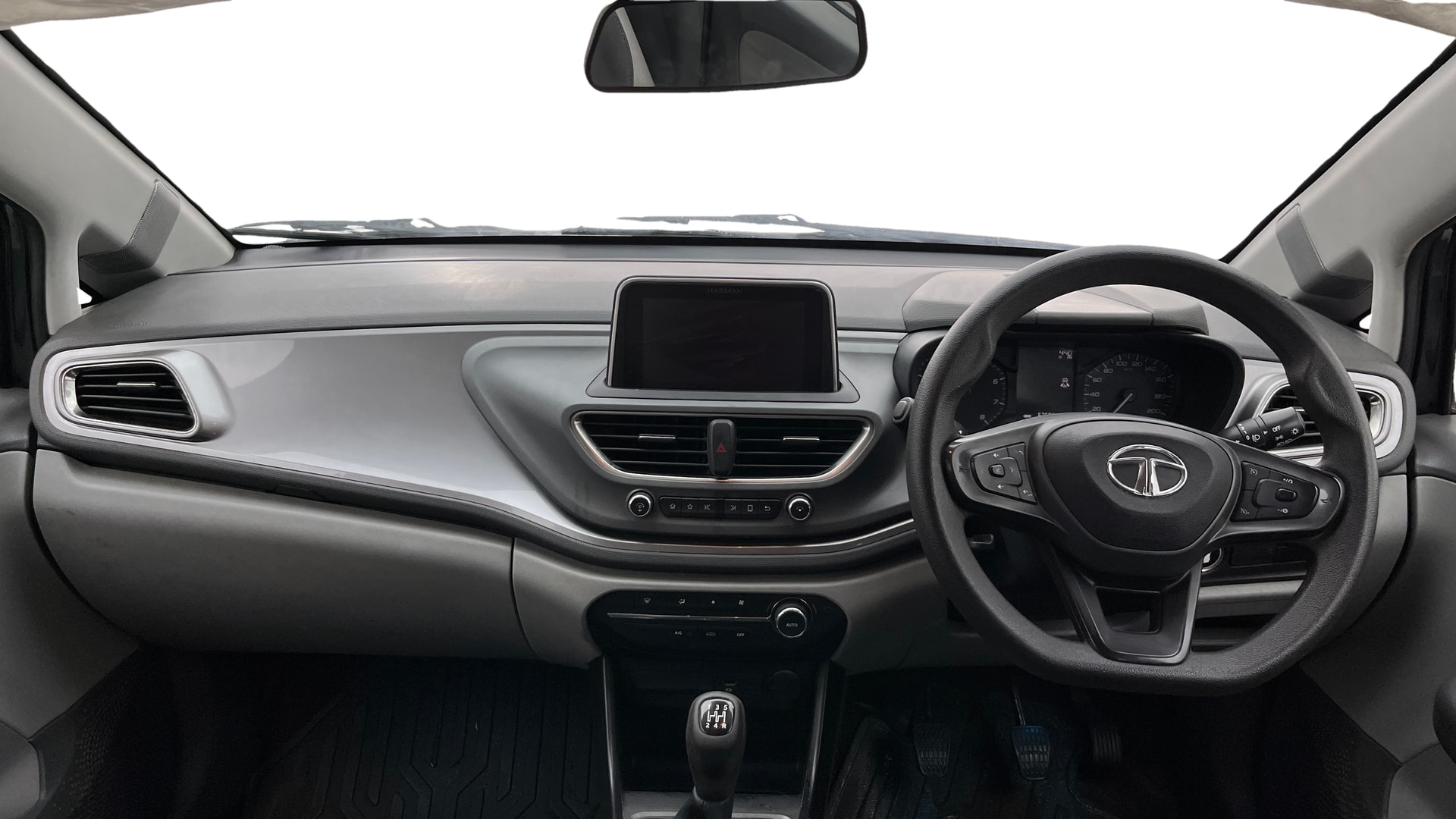 View 2021 Tata Altroz XT Diesel Image 16 Used 2021 Tata Altroz XT Diesel Image 16