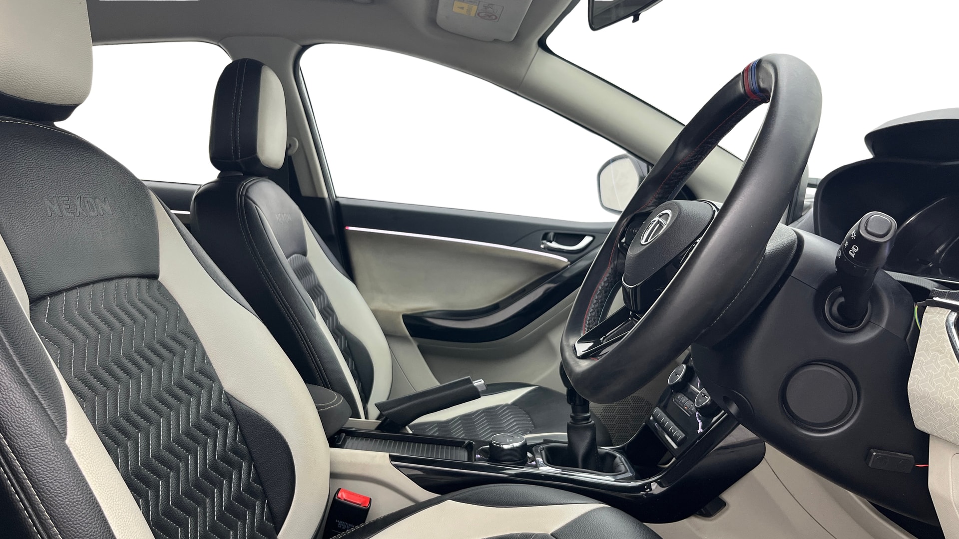 View 2021 Tata Nexon Revotron XE Image 26 Used 2021 Tata Nexon Revotron XE Image 26