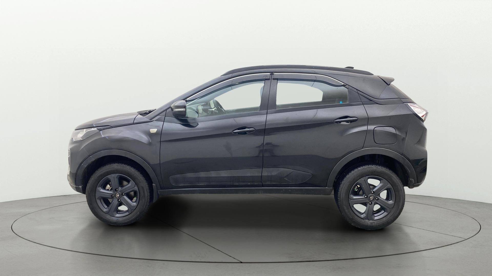 View 2022 Tata Nexon Revotron XE Image 5 Used 2022 Tata Nexon Revotron XE Image 5