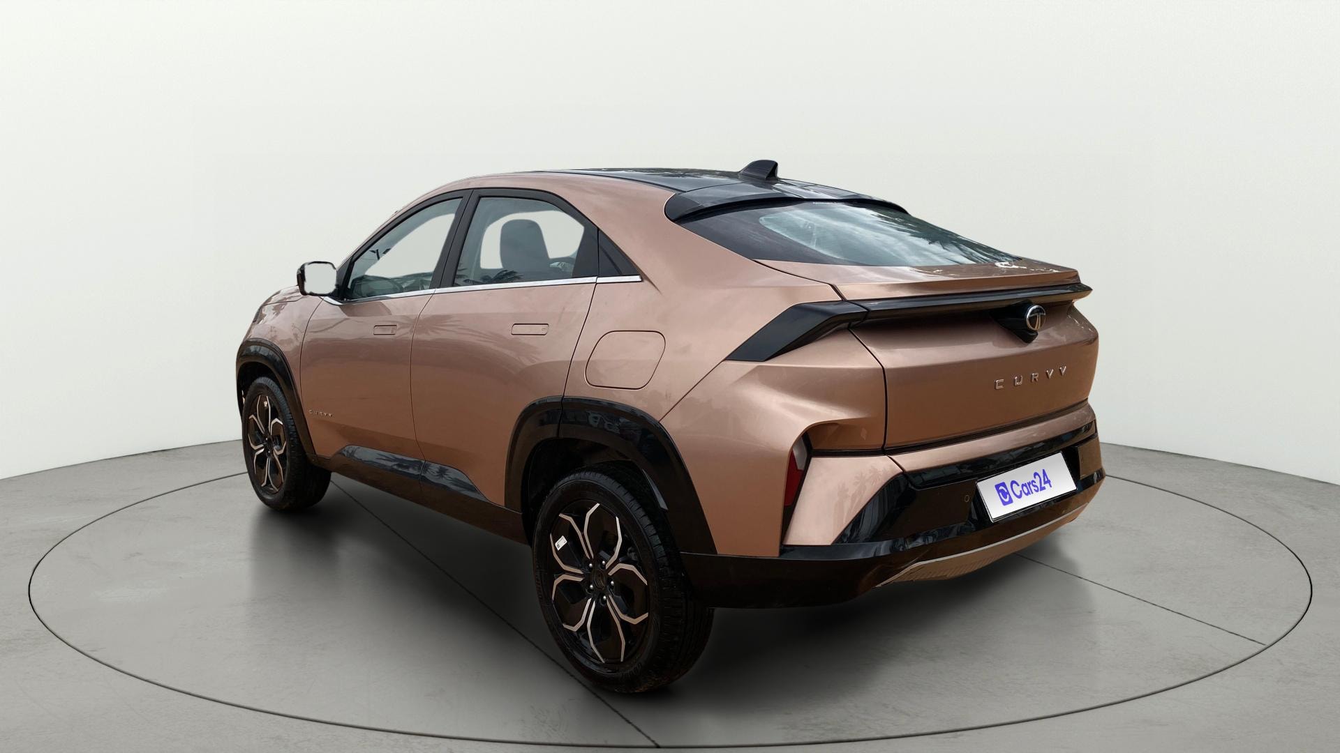 View 2025 Tata Curvv Accomplished Plus A GDi Petrol DCA Dark Edition Image 2 Used 2025 Tata Curvv Accomplished Plus A GDi Petrol DCA Dark Edition Image 2