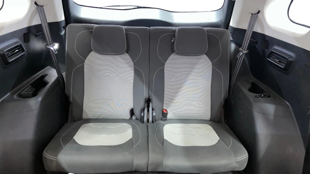 View MG Hector Plus Image 10 Used MG Hector Plus Image 10
