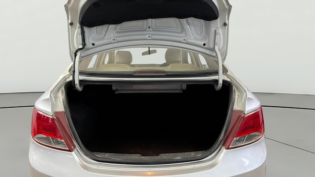 View Hyundai Verna Image 38 Used Hyundai Verna Image 38