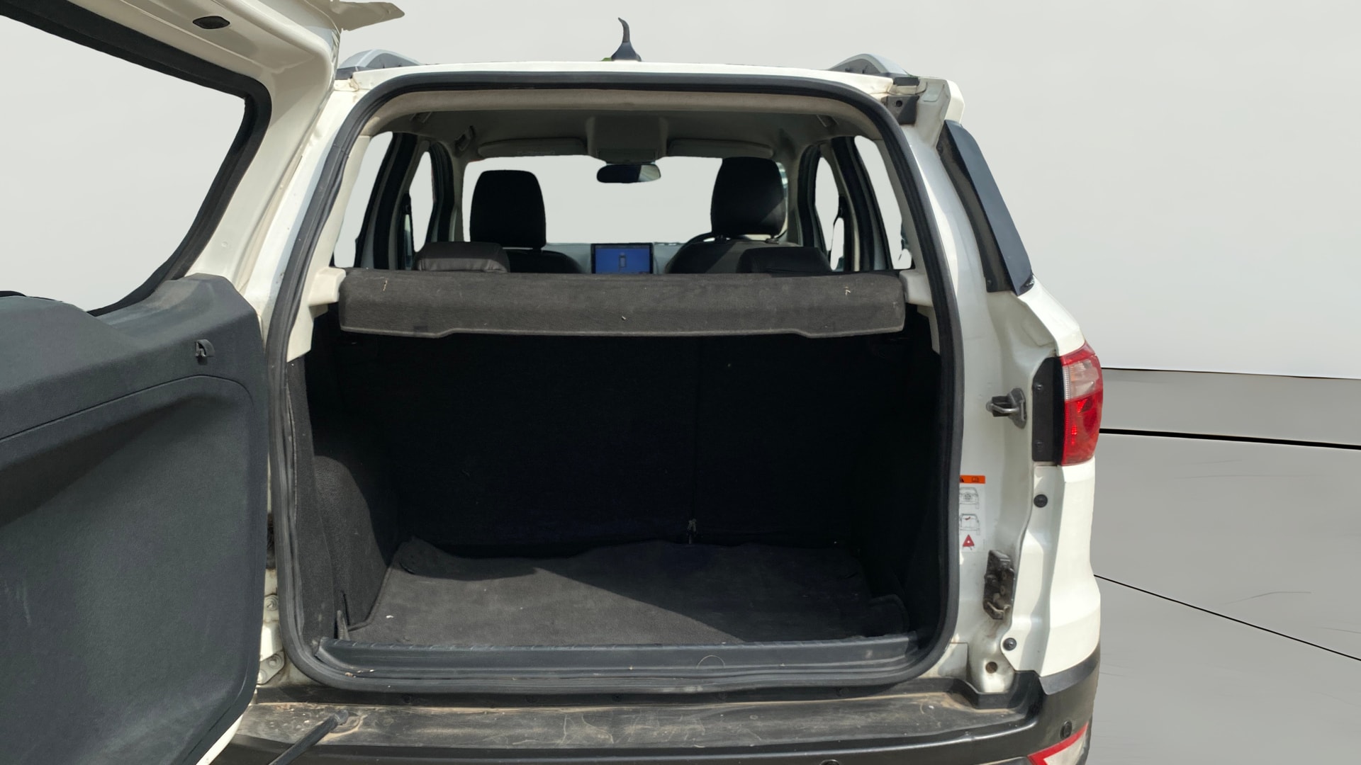 View 2018 Ford EcoSport 1.5 TDCi Diesel Ambiente BS IV Image 41 Used 2018 Ford EcoSport 1.5 TDCi Diesel Ambiente BS IV Image 41