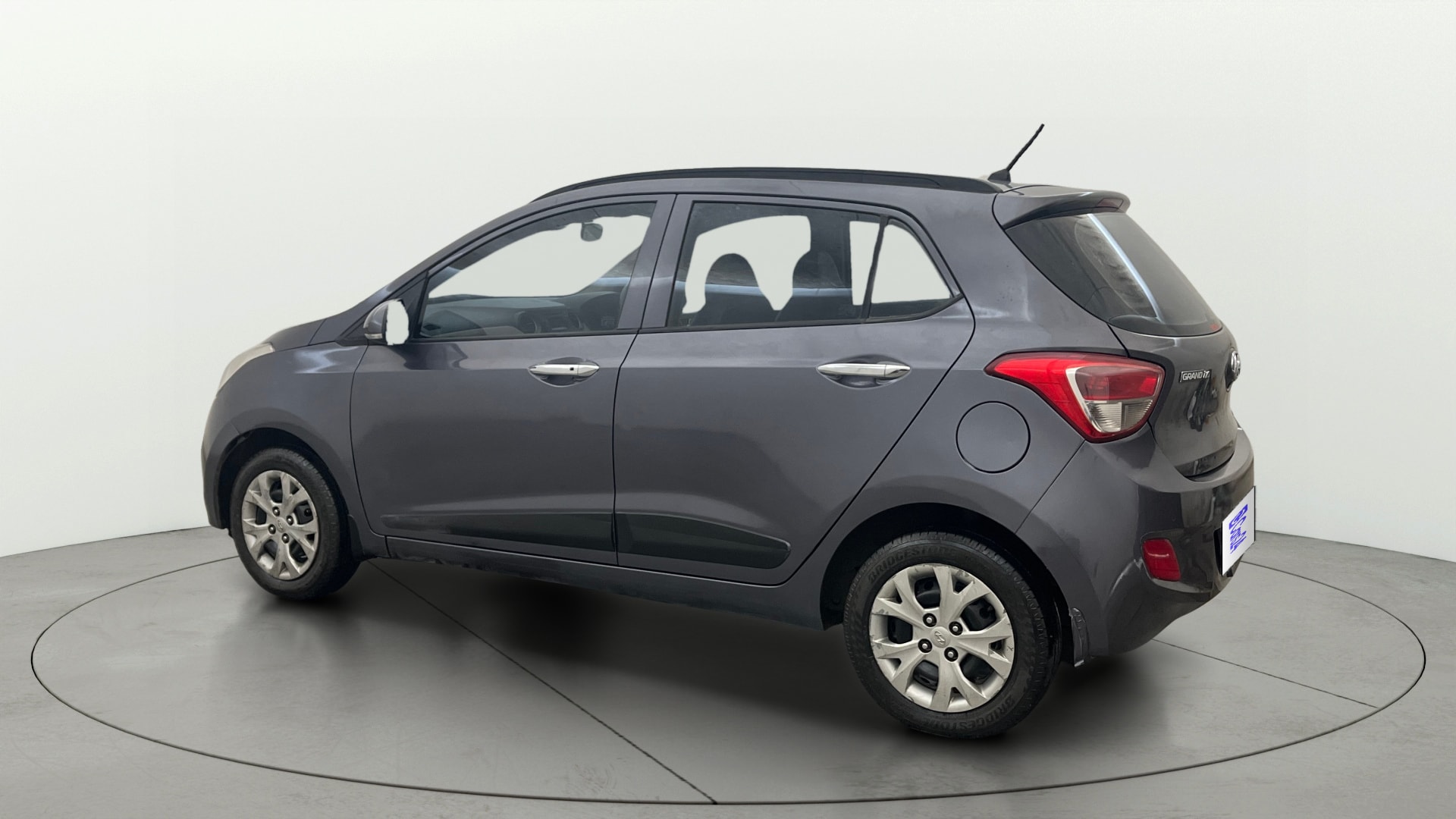 View 2015 Hyundai Grand i10 Sportz 1.2 Kappa Image 2 Used 2015 Hyundai Grand i10 Sportz 1.2 Kappa Image 2