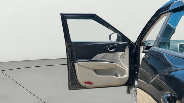 View Mahindra XUV300 Image 39 Used Mahindra XUV300 Image 39