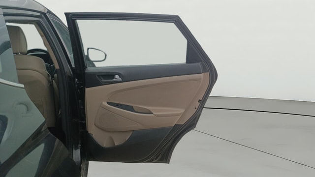 View Hyundai Tucson Image 6 Used Hyundai Tucson Image 6