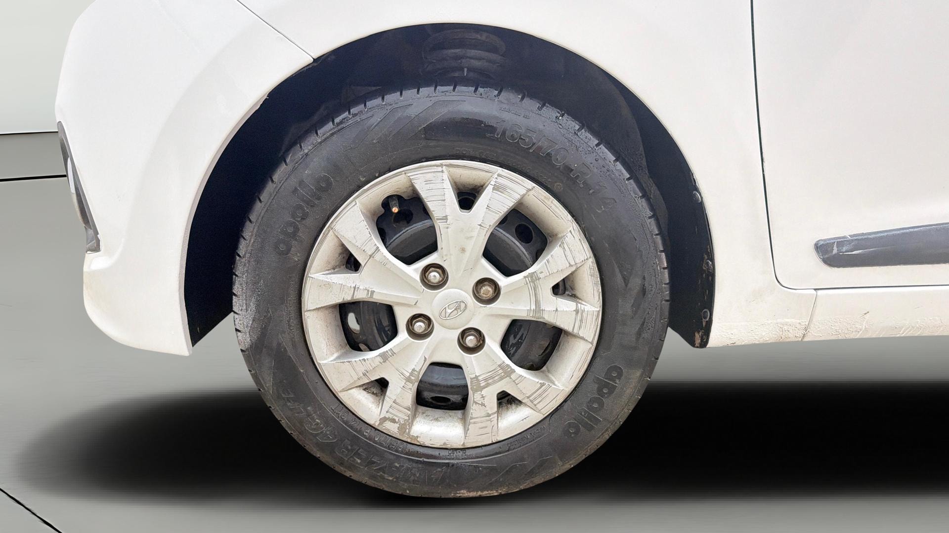 View 2014 Hyundai Grand i10 Sportz 1.2 Kappa Image 32 Used 2014 Hyundai Grand i10 Sportz 1.2 Kappa Image 32