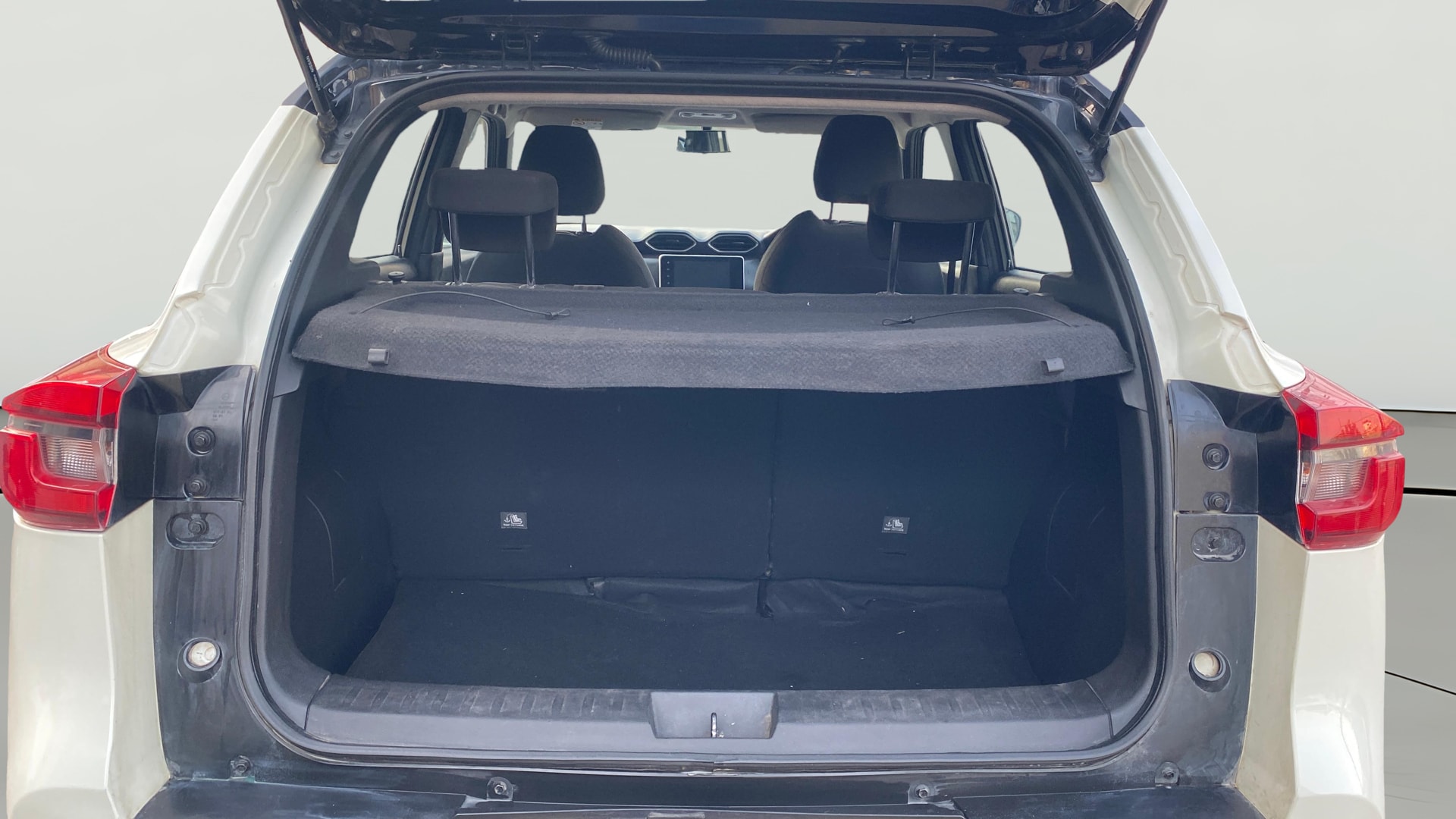 View 2021 Nissan Magnite XV Premium Image 39 Used 2021 Nissan Magnite XV Premium Image 39