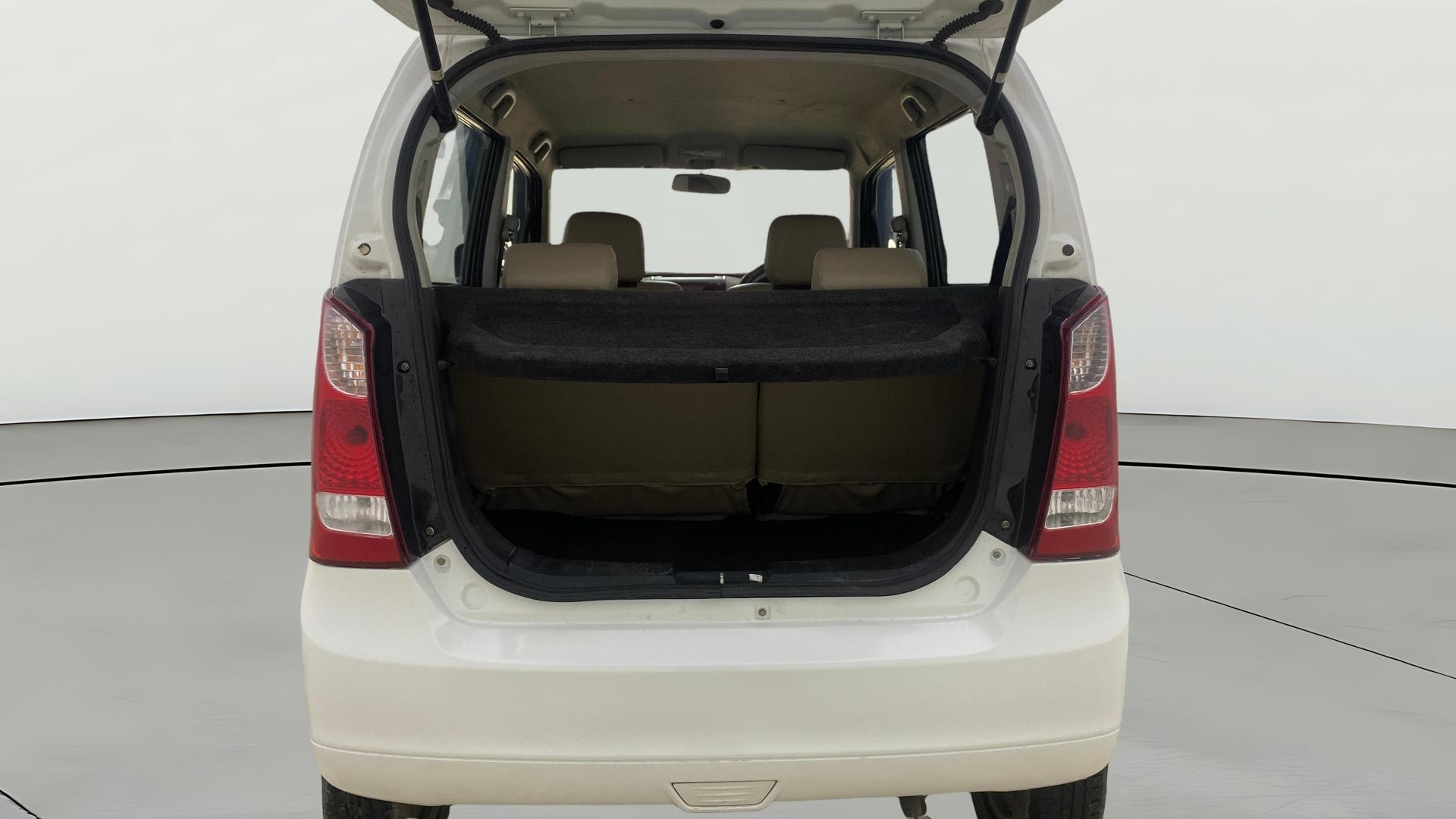 View 2018 Maruti Suzuki 1000 Base Variant Image 36 Used 2018 Maruti Suzuki 1000 Base Variant Image 36