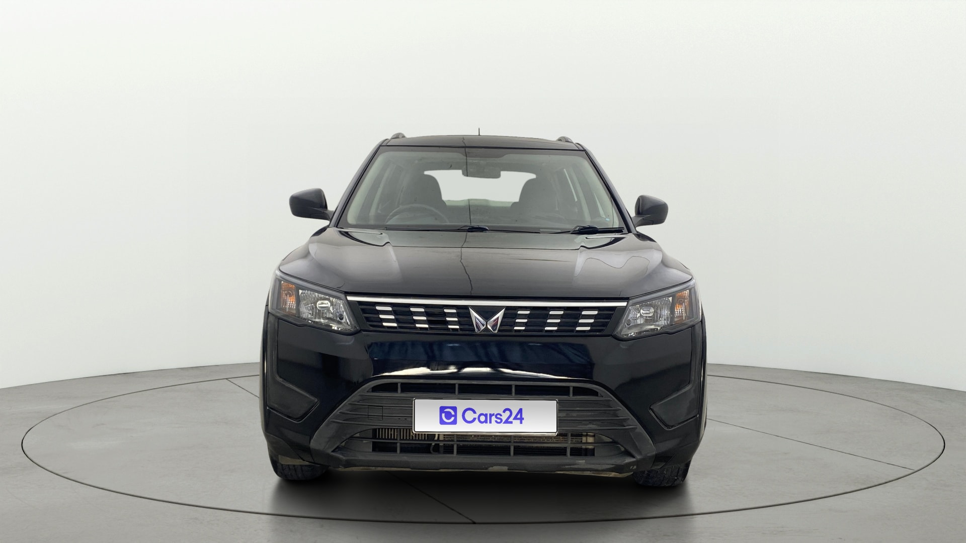 Used 2023 Mahindra XUV300 Used 2023 Mahindra XUV300