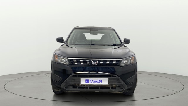 View Mahindra XUV300 Image 1 Used Mahindra XUV300 Image 1